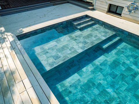 Liner Haogenplast StoneTile Elegance: πέτρινο πλακίδιο σε γκρι-μωβ τόνους
